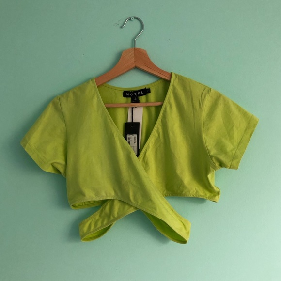 Urban Outfitters Crop Top - Picture 2 of 3